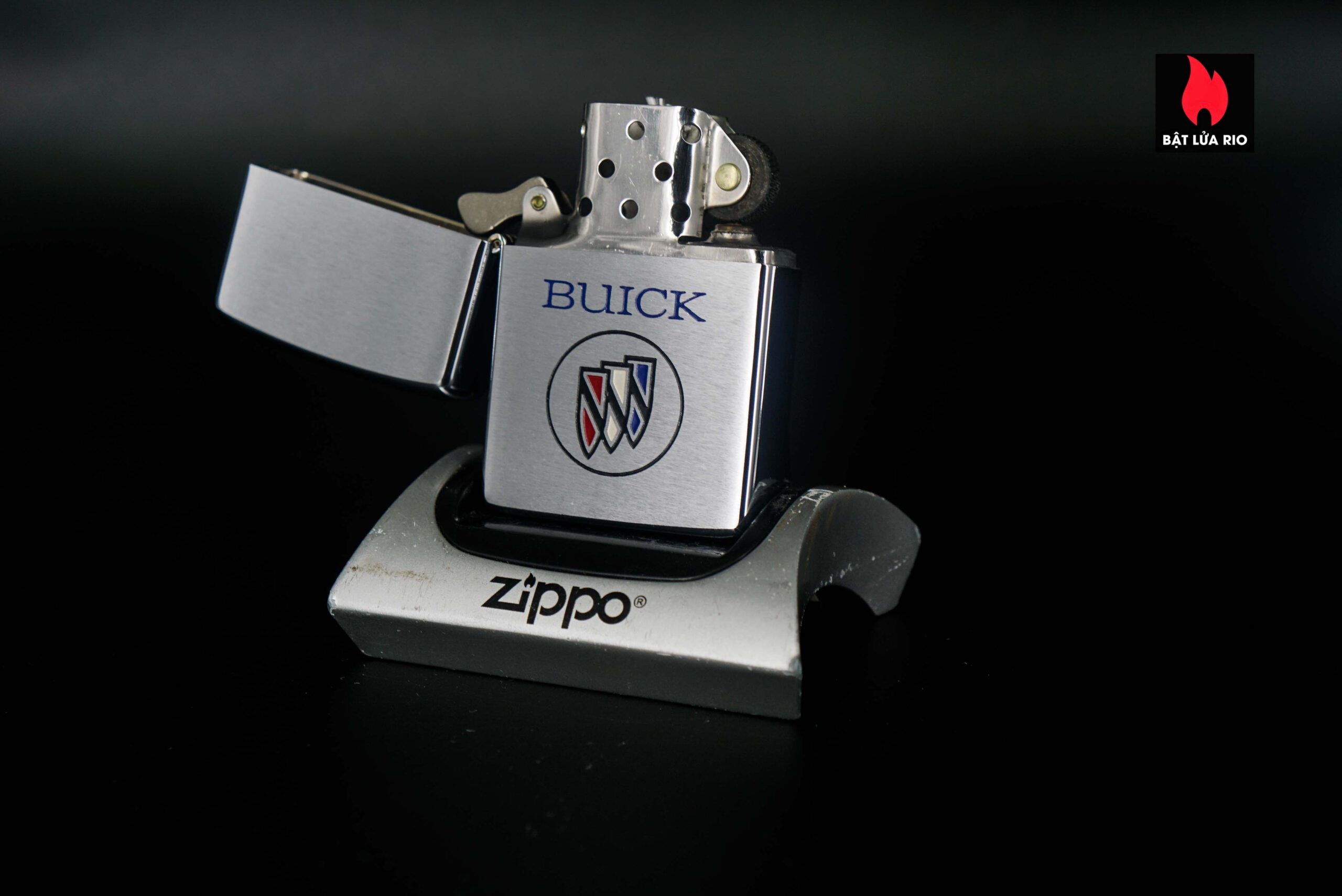 Zippo Xưa 1974 – Buick 28 Zippo Xưa 1974 – Buick 8