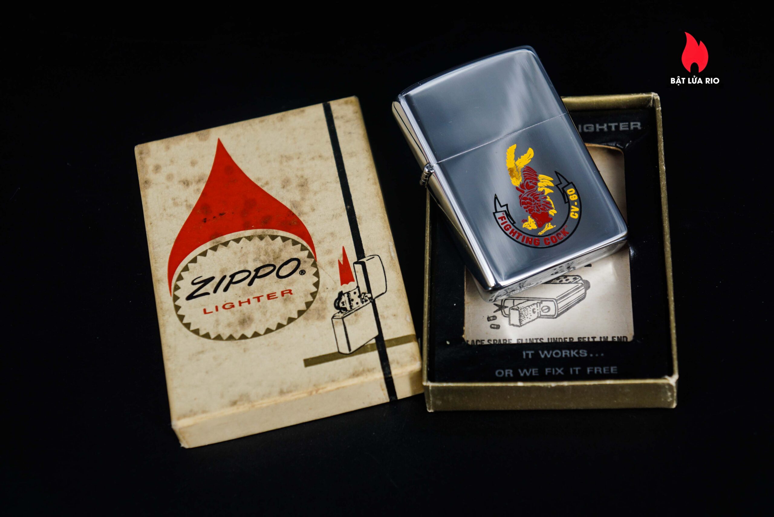 Zippo Xưa 1975 – USS Saratoga (CV-60) "Fighting Cock" 35 Zippo Xưa 1975 – USS Saratoga (CV-60) "Fighting Cock" 2
