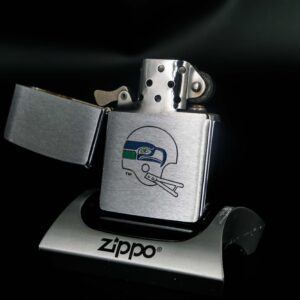Zippo Xưa 1976 – Seattle Seahawks – Cũ 2