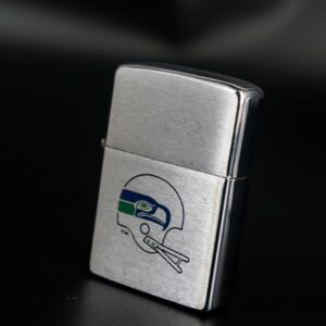 Zippo Xưa 1976 – Seattle Seahawks – Cũ 6