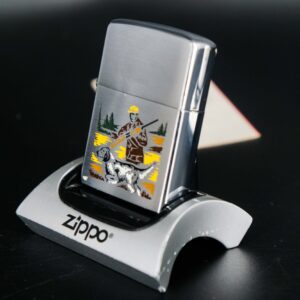 Zippo Xưa 1977 – Hunter & Dog – Sport Serries 8