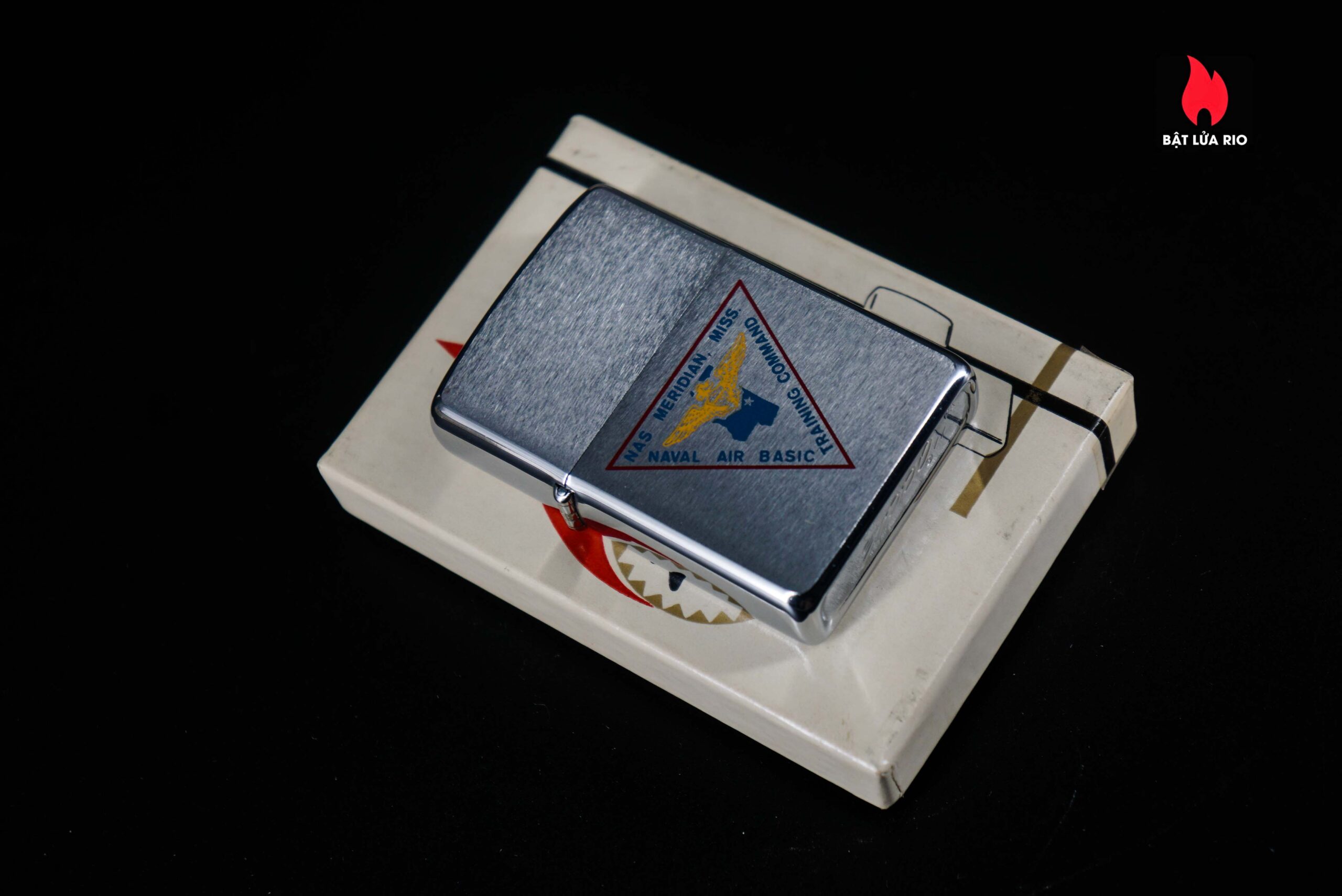 Zippo Xưa 1977 – Nas Meridian Miss. Training Command Naval Air Basic Training 4