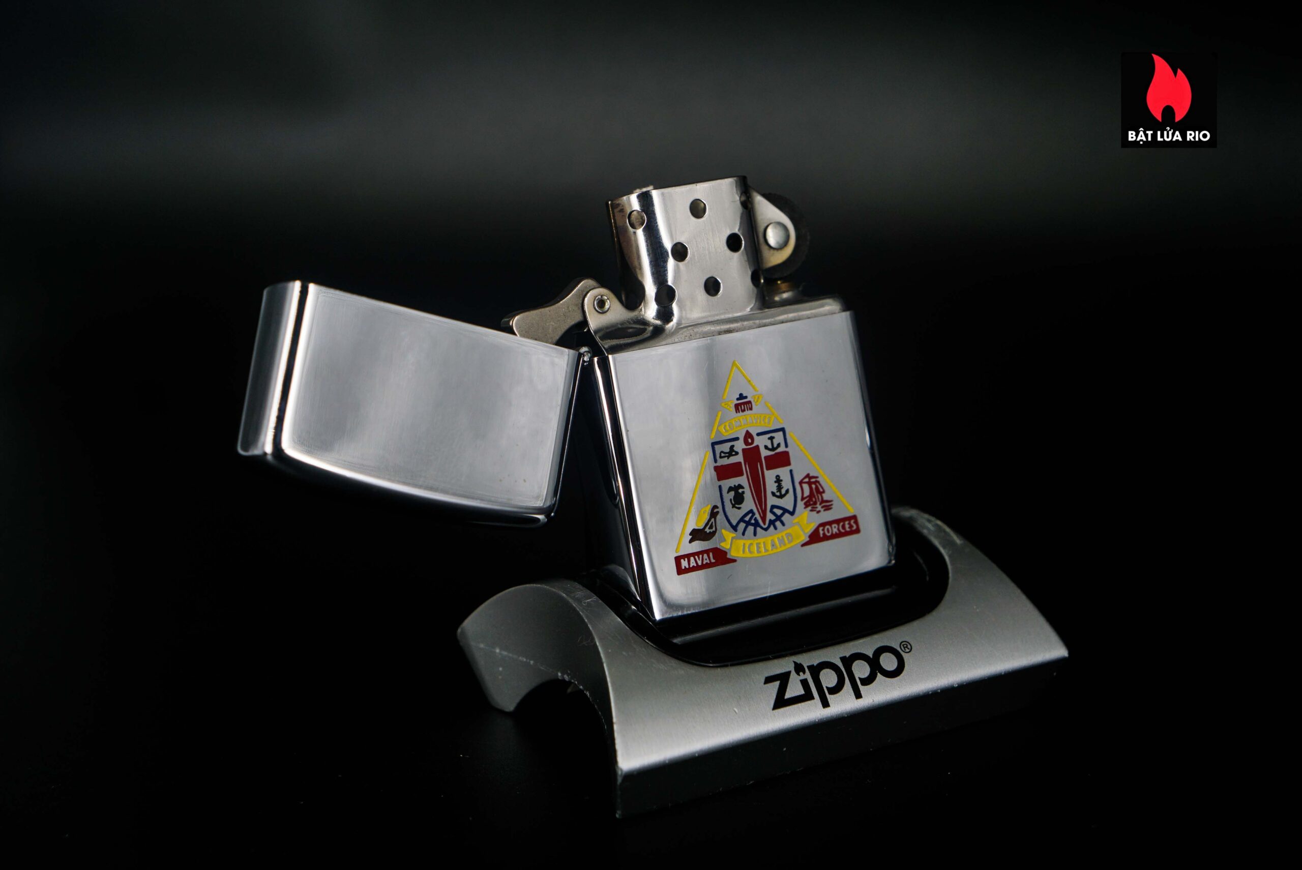 Zippo Xưa 1977 – Naval Forces Iceland 8 Zippo Xưa 1977 – Naval Forces Iceland 6