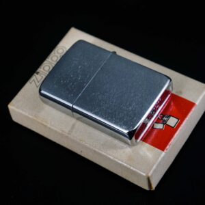 Zippo Xưa 1981 – Winproof Lighter Zippo Logo 6