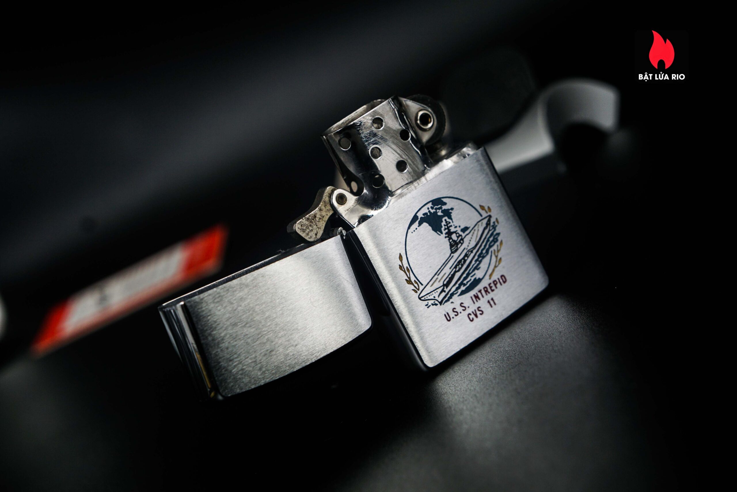 Zippo Xưa 1964 – USS Intrepid CV-11 – Cũ 10