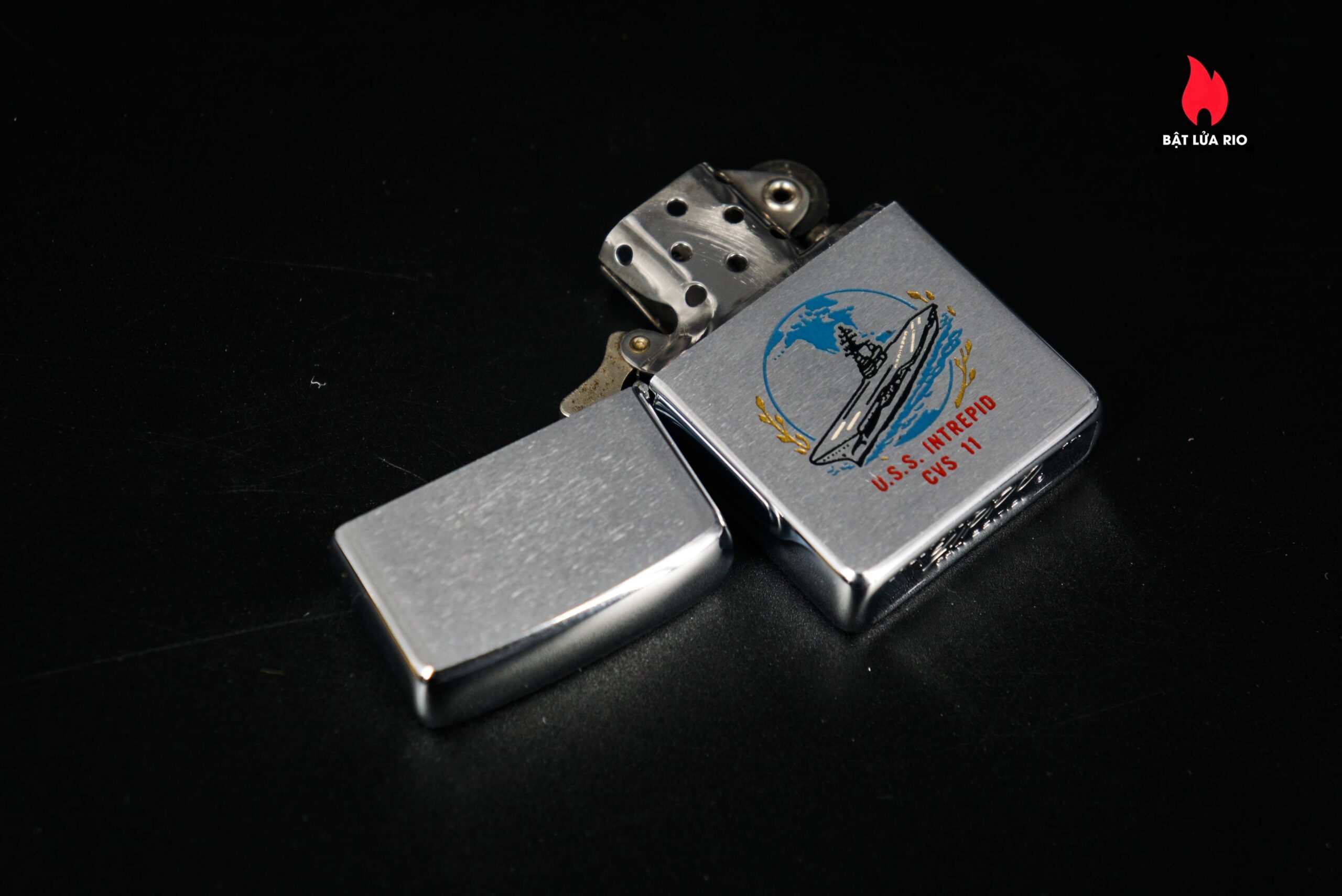 Zippo Xưa 1964 – USS Intrepid CV-11 – Cũ 12