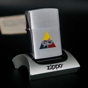 Zippo Xưa 1966 – United States Army Armor School, Fort Knox