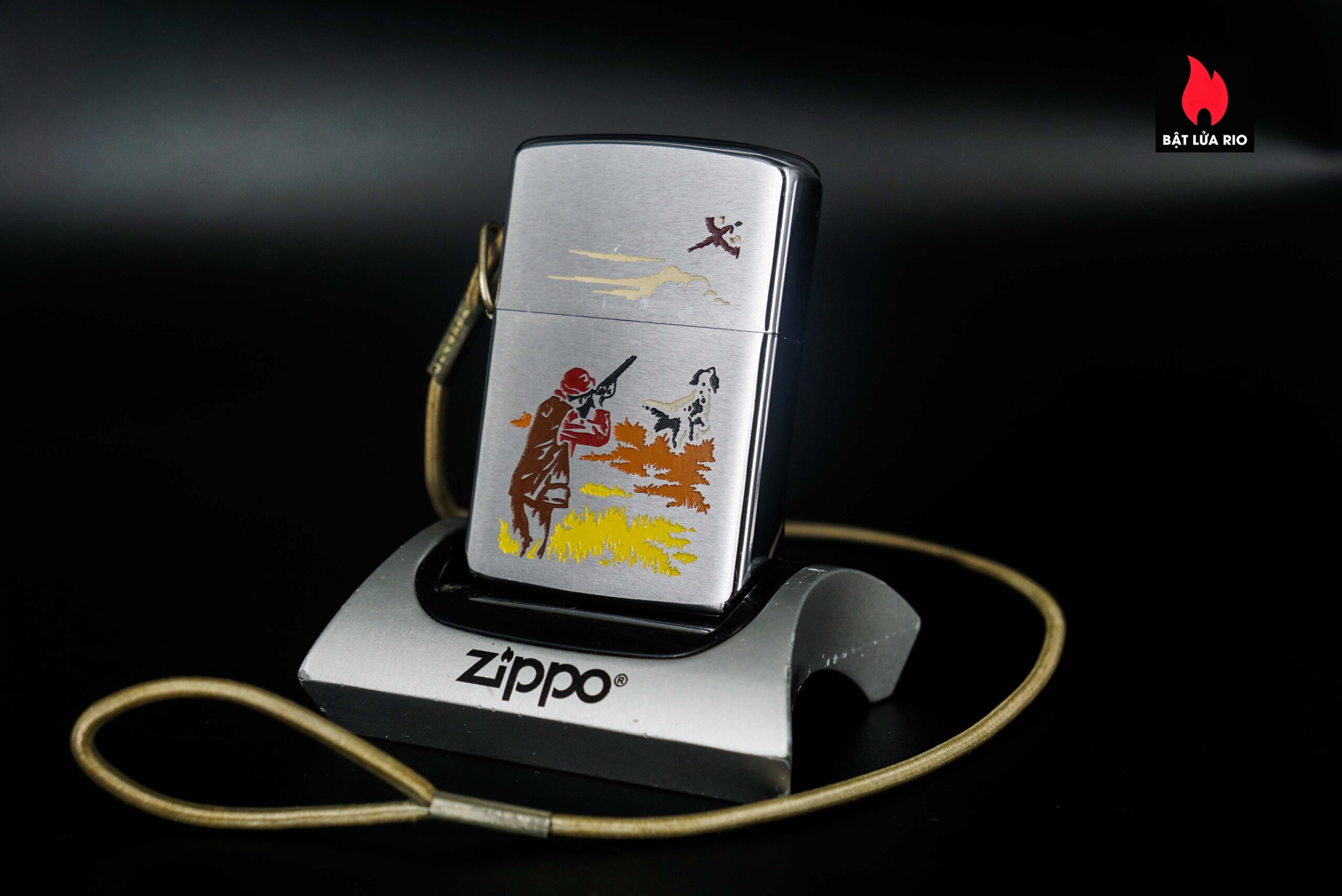 Zippo Xưa 1967 – LossProof – Hunter & Dog – Sport Serries – Cũ Xước 43 Zippo Xưa 1967 – LossProof – Hunter & Dog – Sport Serries – Cũ Xước 1