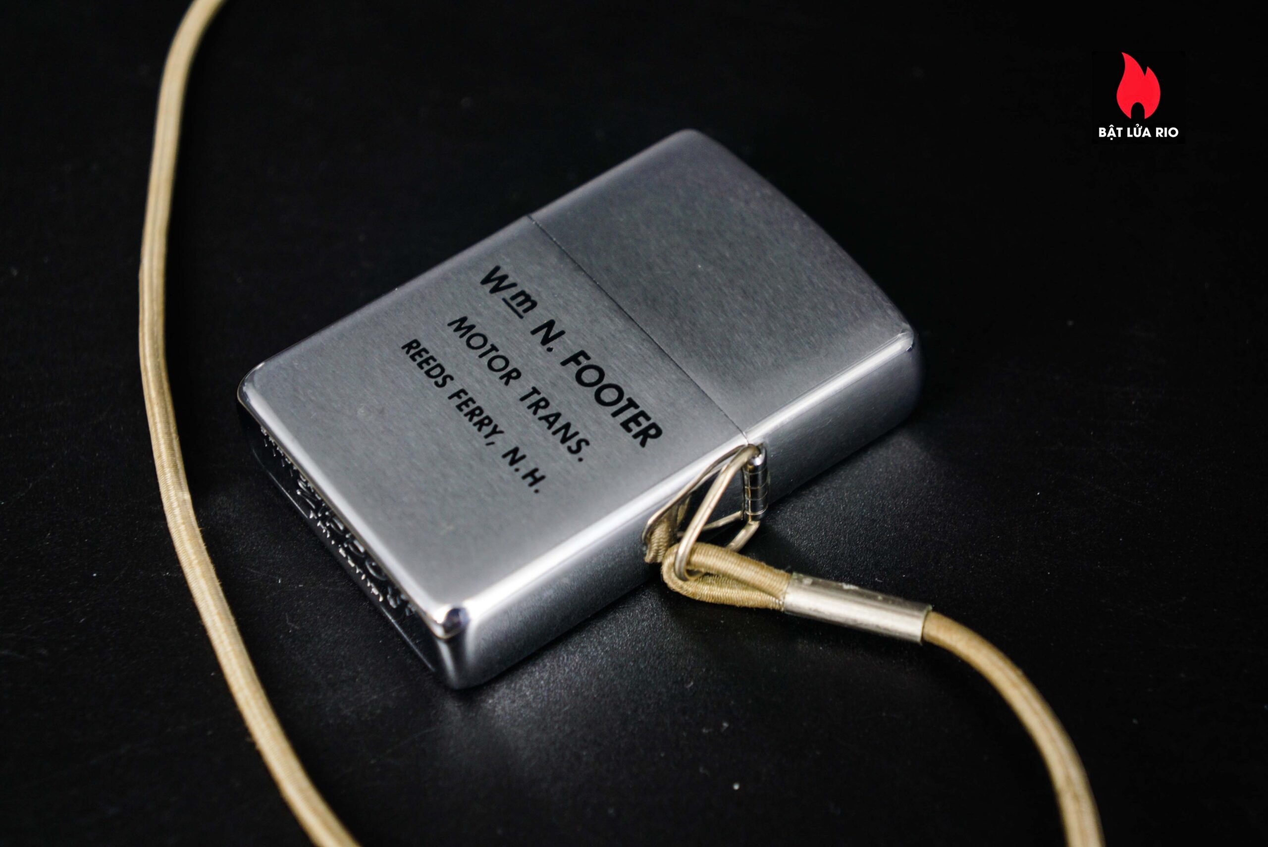 Zippo Xưa 1967 – LossProof – Hunter & Dog – Sport Serries – Cũ Xước 33 Zippo Xưa 1967 – LossProof – Hunter & Dog – Sport Serries – Cũ Xước 11