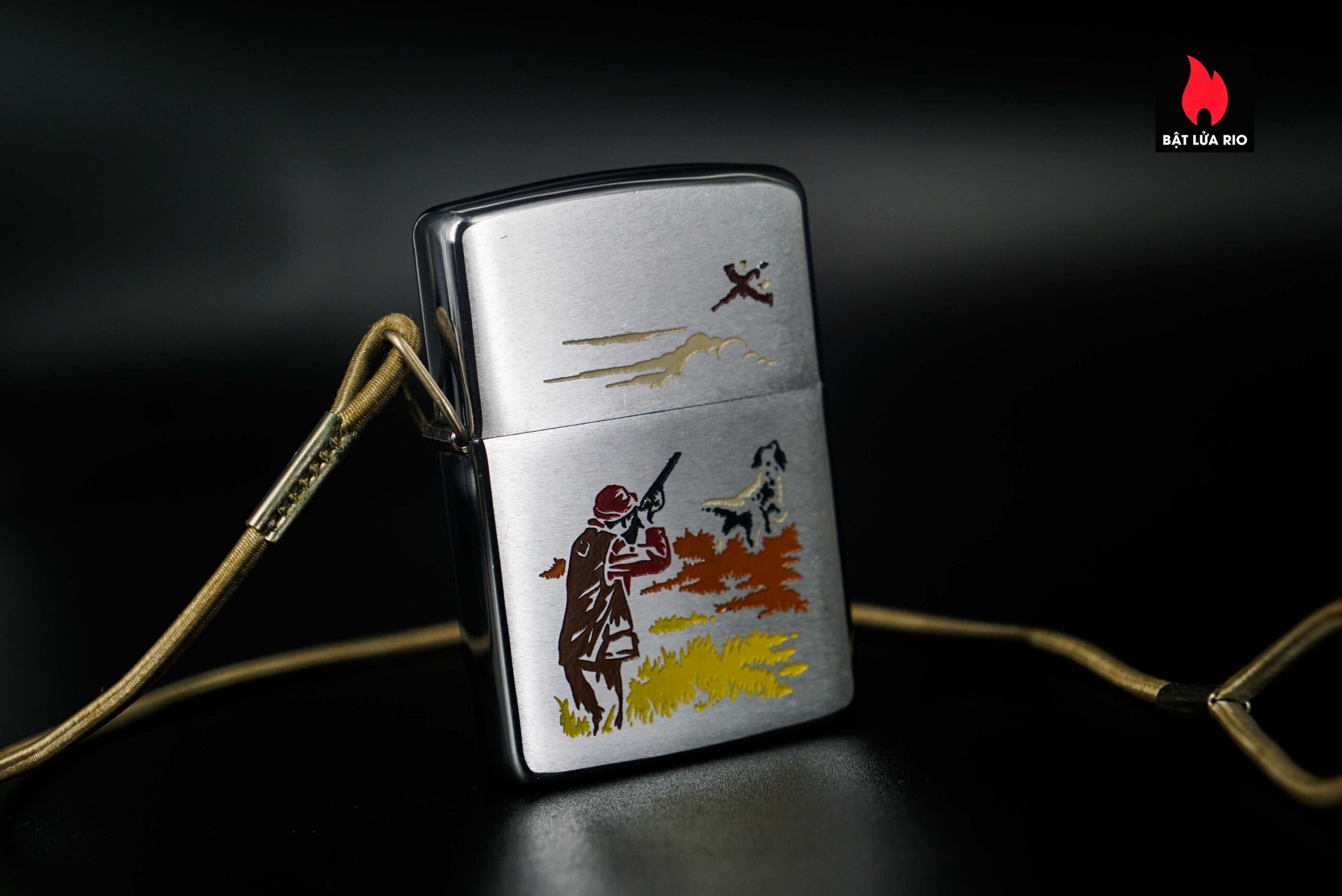 Zippo Xưa 1967 – LossProof – Hunter & Dog – Sport Serries – Cũ Xước 41 Zippo Xưa 1967 – LossProof – Hunter & Dog – Sport Serries – Cũ Xước 3