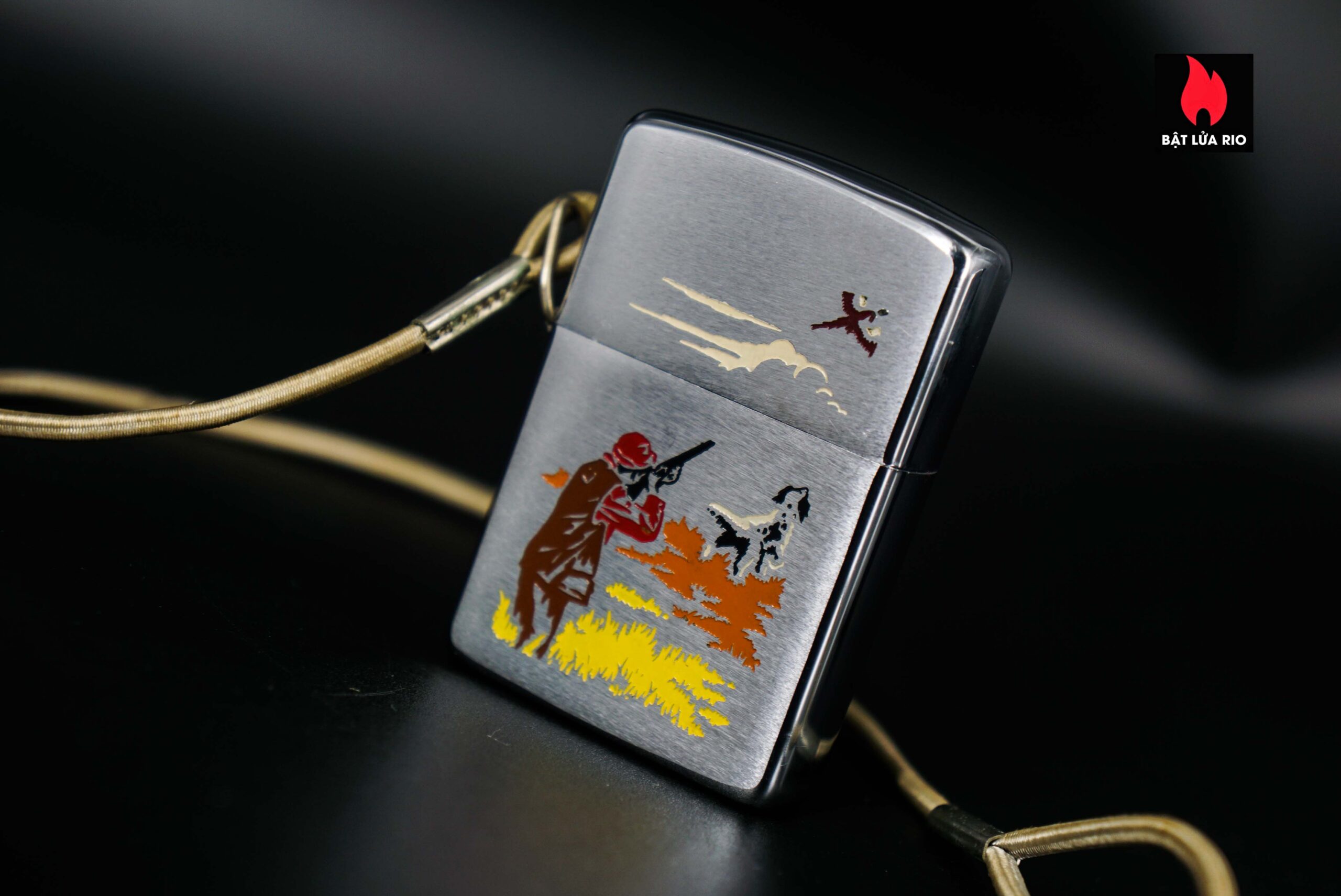 Zippo Xưa 1967 – LossProof – Hunter & Dog – Sport Serries – Cũ Xước 40 Zippo Xưa 1967 – LossProof – Hunter & Dog – Sport Serries – Cũ Xước 4
