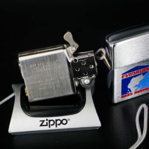 Zippo Xưa 1973 – LossProof – Evinrude Bass Buster 13