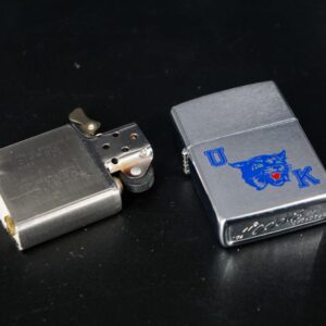 Zippo Xưa 1978 – Kentucky Wildcats 10