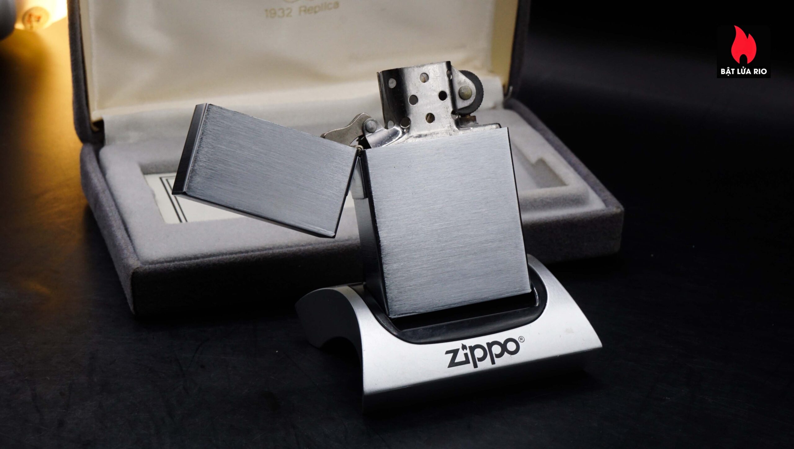Zippo 1989 – Original 1932 Replica – Pat Pending 39 Zippo 1989 – Original 1932 Replica – Pat Pending 12