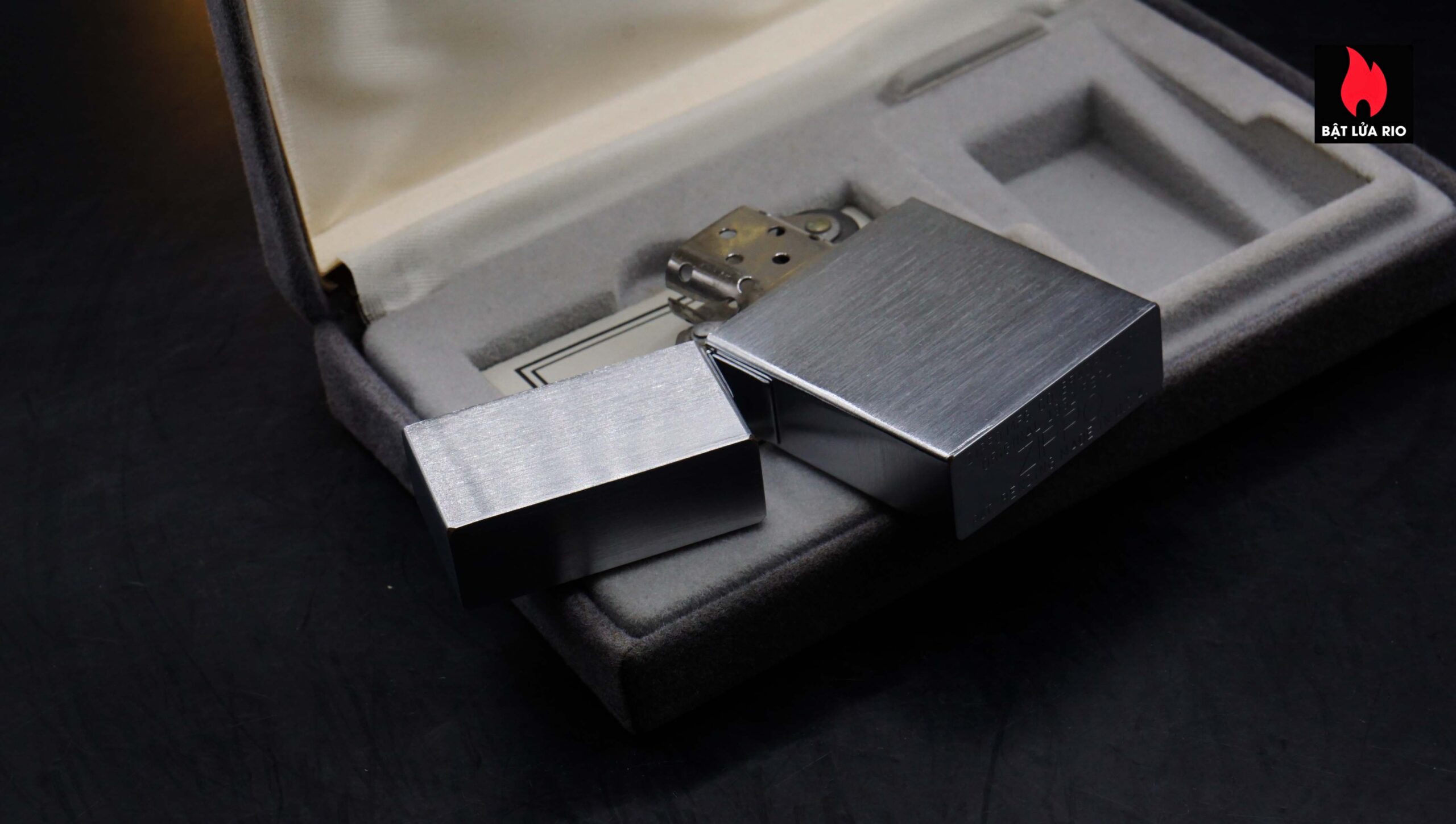 Zippo 1989 – Original 1932 Replica – Pat Pending 46 Zippo 1989 – Original 1932 Replica – Pat Pending 5