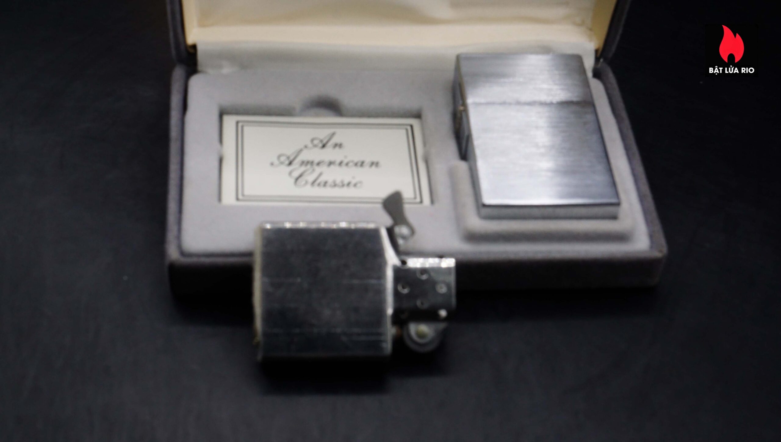 Zippo 1989 – Original 1932 Replica – Pat Pending 42 Zippo 1989 – Original 1932 Replica – Pat Pending 9