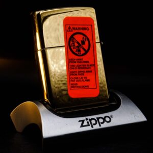 Zippo 2002 – Gold Plate – United States Marshals Service 31 Zippo 2002 – Gold Plate – United States Marshals Service 14