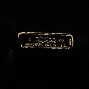 Zippo 2002 – Gold Plate – United States Marshals Service 30 Zippo 2002 – Gold Plate – United States Marshals Service 15
