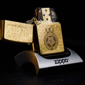 Zippo Chu Niên 1932-1984 – Đồng Nguyên Khối – HMCS Huron 43 Zippo Chu Niên 1932-1984 – Đồng Nguyên Khối – HMCS Huron 12