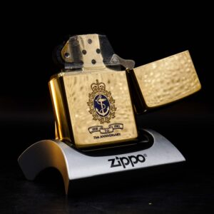 Zippo Chu Niên 1932-1984 – Đồng Nguyên Khối – HMCS Huron 42 Zippo Chu Niên 1932-1984 – Đồng Nguyên Khối – HMCS Huron 13