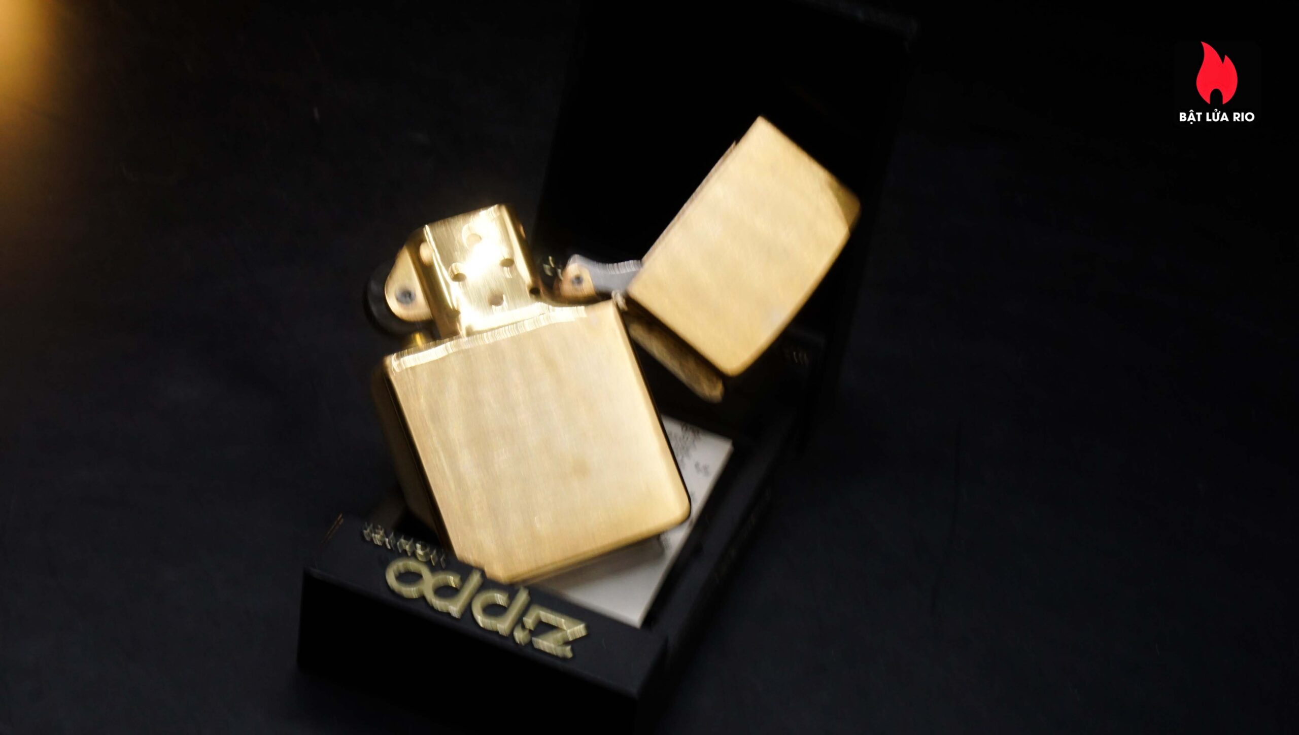 Zippo Chu Niên 1932-1986 – USS Samuel B. Roberts FFG 58 4