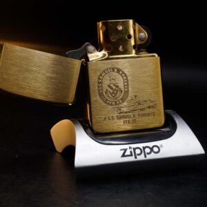 Zippo Chu Niên 1932-1986 – USS Samuel B. Roberts FFG 58 6