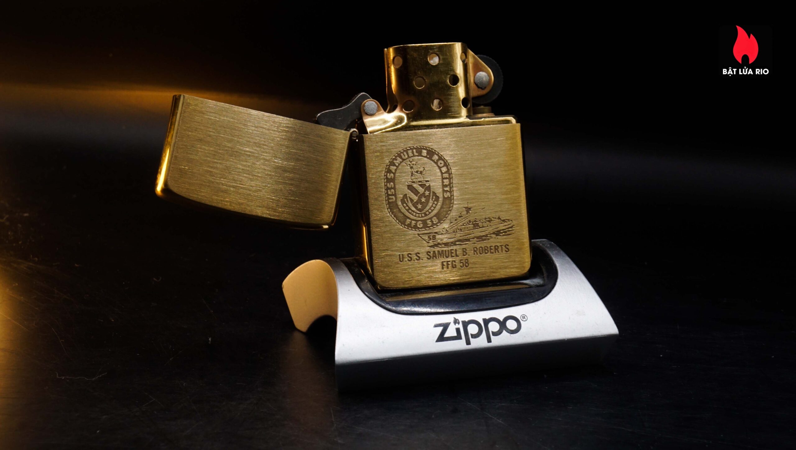 Zippo Chu Niên 1932-1986 – USS Samuel B. Roberts FFG 58 6