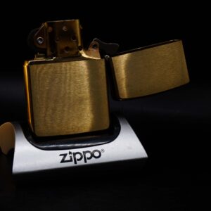 Zippo Chu Niên 1932 – 1992 – Camel Beast Medallion – Đồng Nguyên Khối – TOD 20