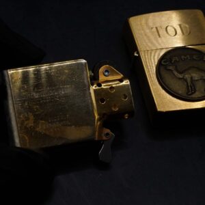 Zippo Chu Niên 1932 – 1992 – Camel Beast Medallion – Đồng Nguyên Khối – TOD 23
