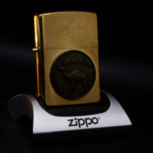 Zippo Chu Niên 1932 – 1992 – Camel Beast Medallion – Đồng Nguyên Khối – TOD