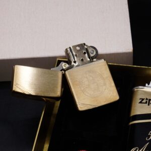 Zippo Gift Set 1932 – 1982 – Kỷ Niệm 50 Năm Thành Lập Hãng Zippo – 50th Anniversary – Employee – Bản Dành Cho Nhân Viên 4