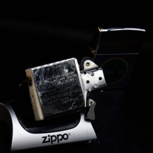 Zippo La Mã 1988 – High Polished Chrome – USS Hammerhead SSN-663 14 Zippo La Mã 1988 – High Polished Chrome – USS Hammerhead SSN-663 4