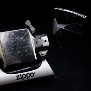Zippo La Mã 1989 – High Polished Chrome – USS Deyo DD-989 12 Zippo La Mã 1989 – High Polished Chrome – USS Deyo DD-989 4