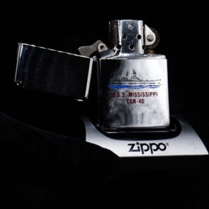 Zippo La Mã 1989 – High Polished Chrome – USS Mississippi CGN-40 4
