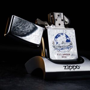 Zippo La Mã 1990 – High Polished Chrome – USS Saratoga CV-60 8 Zippo La Mã 1990 – High Polished Chrome – USS Saratoga CV-60 1