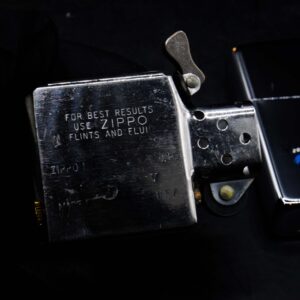 Zippo La Mã 1990 – High Polished Chrome – USS Wainwright CG-28 20 Zippo La Mã 1990 – High Polished Chrome – USS Wainwright CG-28 8