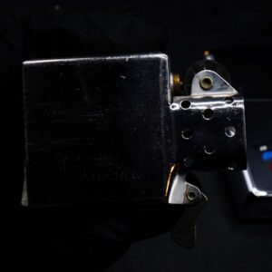 Zippo La Mã 1990 – High Polished Chrome – USS Wainwright CG-28 19 Zippo La Mã 1990 – High Polished Chrome – USS Wainwright CG-28 9