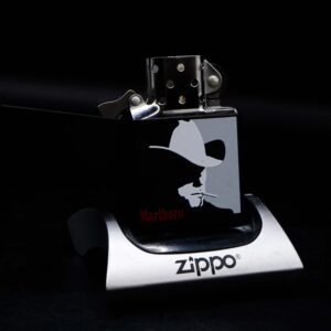 Zippo La Mã 1991 – Marlboro Man Silhouette – Black Matte 12