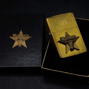 Zippo La Mã 1992 – Đồng Nguyên Khối – Marlboro Longhorns – VWR 1