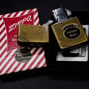 Zippo La Mã 1993 – Zippo Vintage – Antique Brass 3