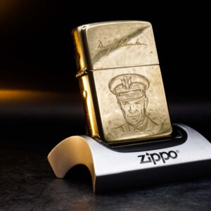Zippo La Mã 1994 – D-Day Normandy 50 year Allied Heroes – Dwight D. Eisenhower