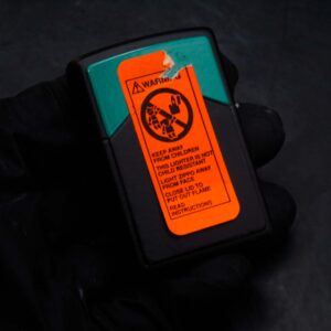 Zippo La Mã 1996 – Marlboro Green Roof Black Matte Emblem 7