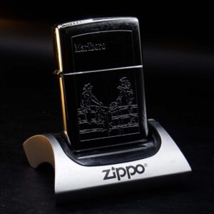 Zippo La Mã 1997 – Zippo High Polished Chrome – Marlboro Two Cowboys On The Fence 9