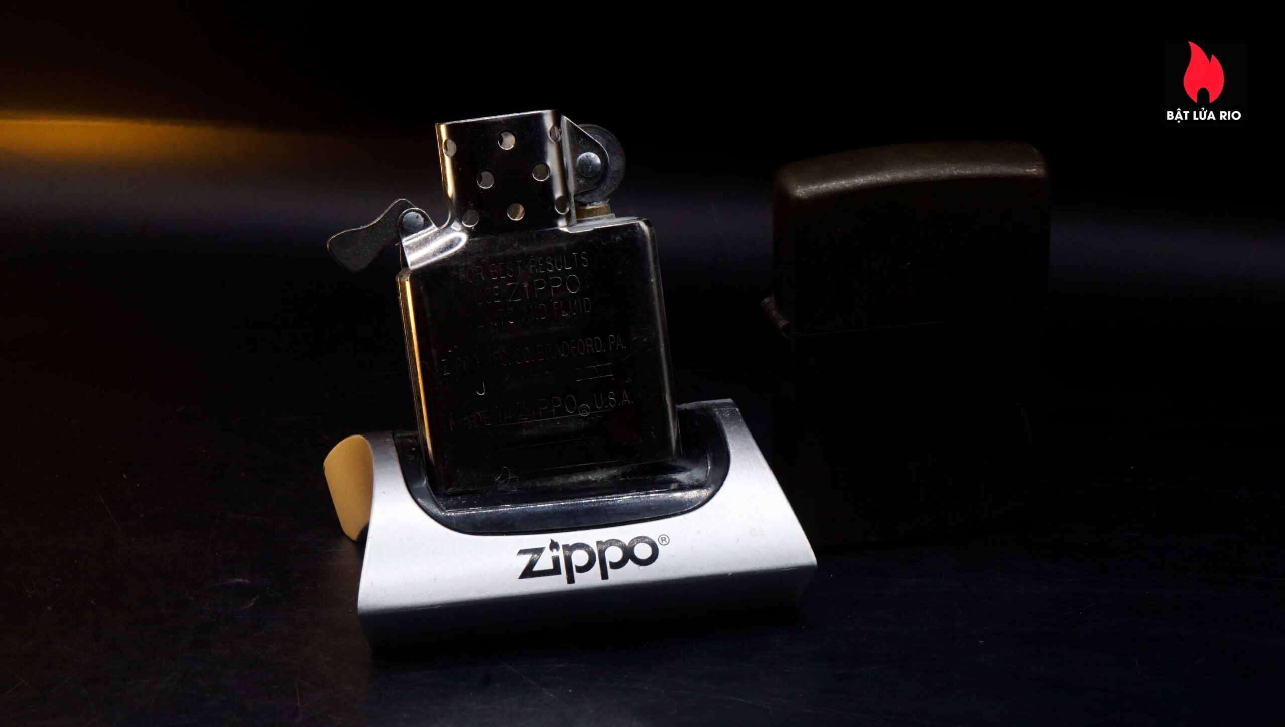 Zippo La Mã 2000 – Solid Brass – Đồng Nguyên Khối – Đồng Thô 35 Zippo La Mã 2000 – Solid Brass – Đồng Nguyên Khối – Đồng Thô 10