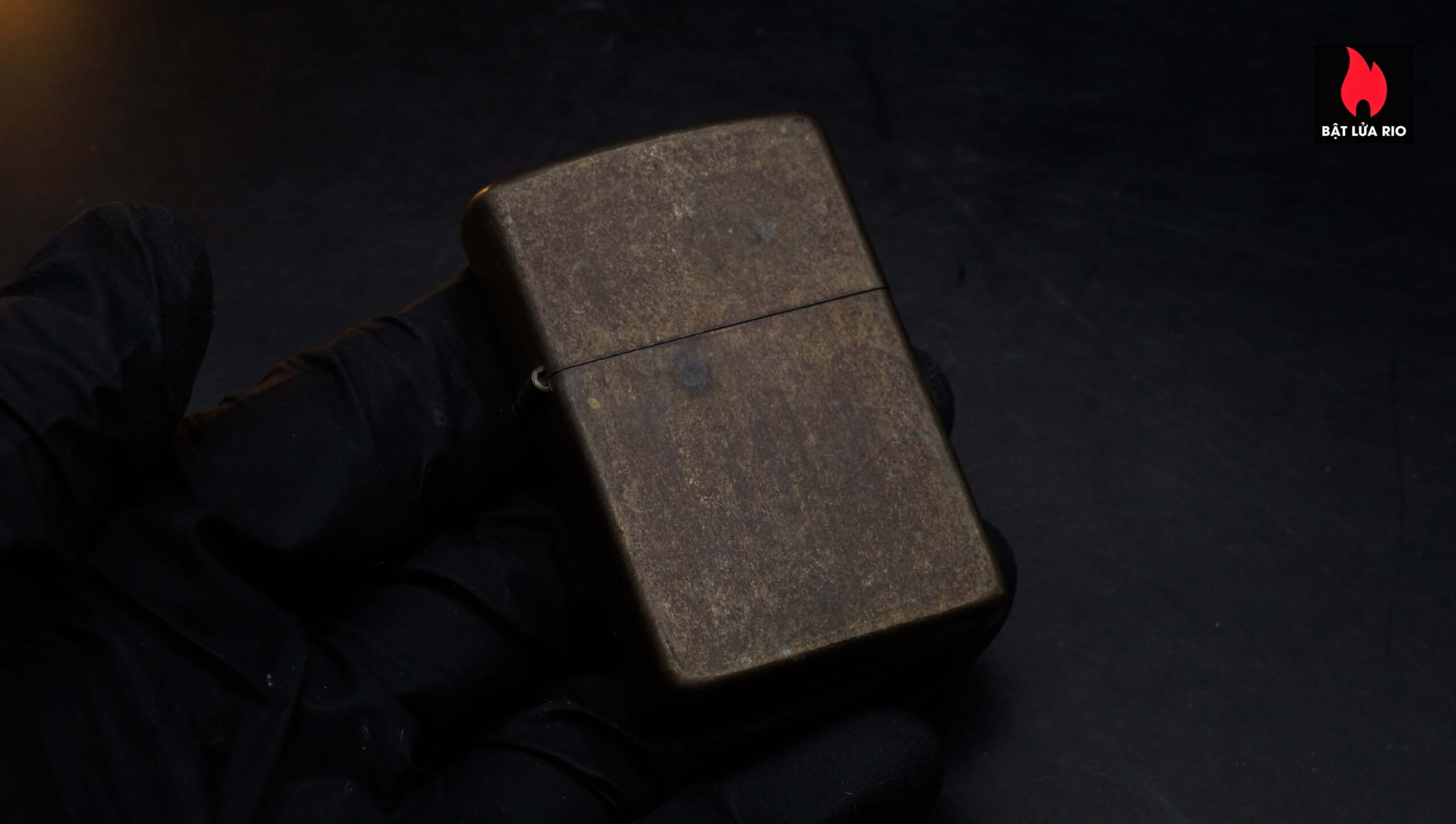 Zippo La Mã 2000 – Solid Brass – Đồng Nguyên Khối – Đồng Thô 30 Zippo La Mã 2000 – Solid Brass – Đồng Nguyên Khối – Đồng Thô 5