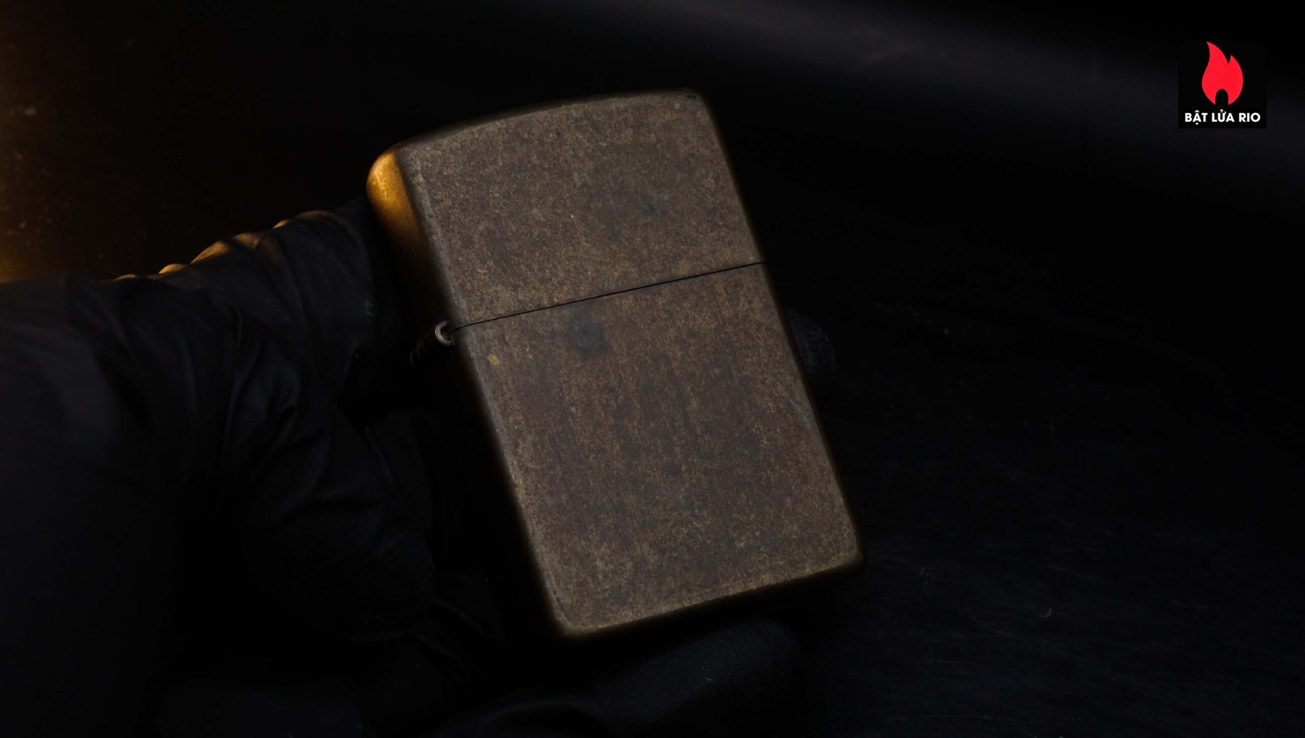 Zippo La Mã 2000 – Solid Brass – Đồng Nguyên Khối – Đồng Thô 27 Zippo La Mã 2000 – Solid Brass – Đồng Nguyên Khối – Đồng Thô 8
