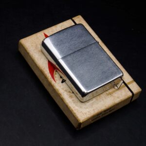 Zippo Xưa 1967 – Plain – Trơn 2 mặt – Brushed Chrome – New 6