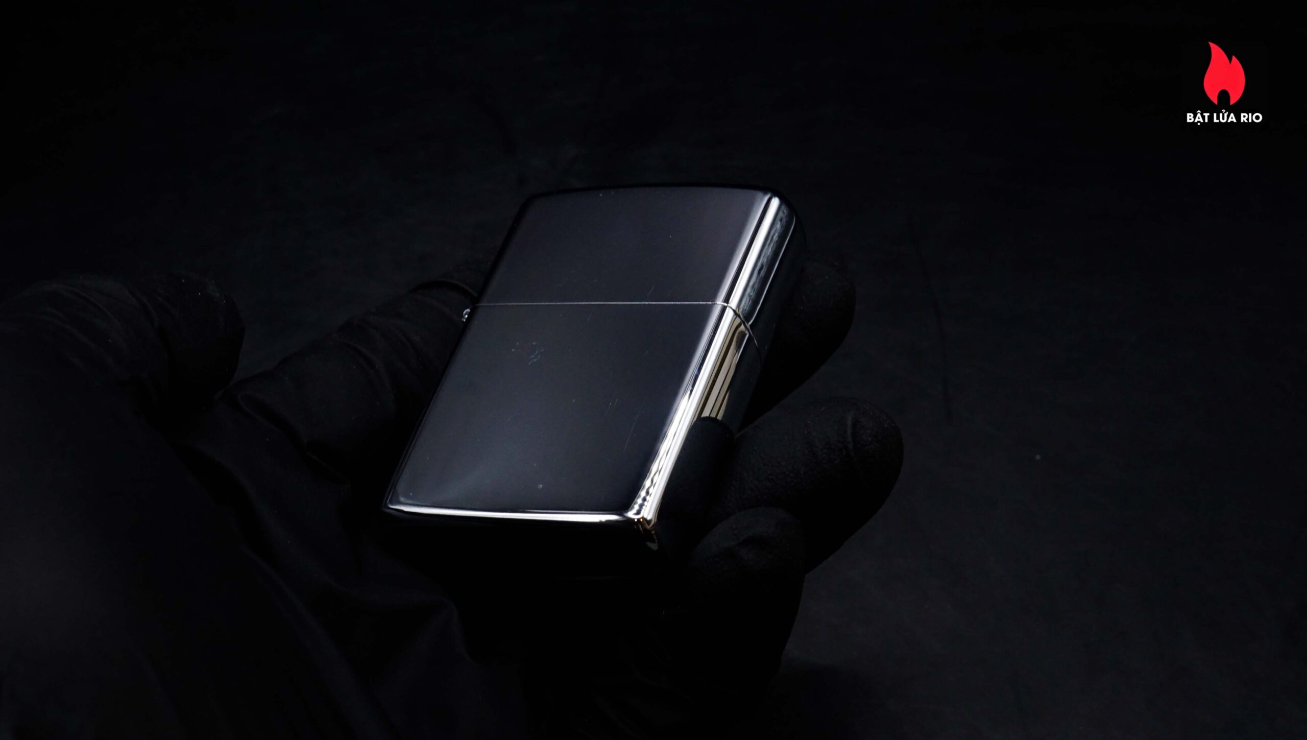 Zippo Xưa 1975 – Plain – Trơn 2 mặt – Zippo High Polished Chrome – New 16