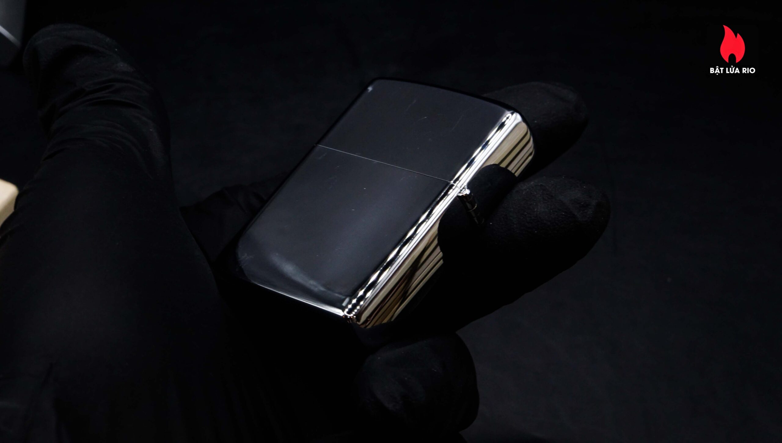 Zippo Xưa 1975 – Plain – Trơn 2 mặt – Zippo High Polished Chrome – New 19