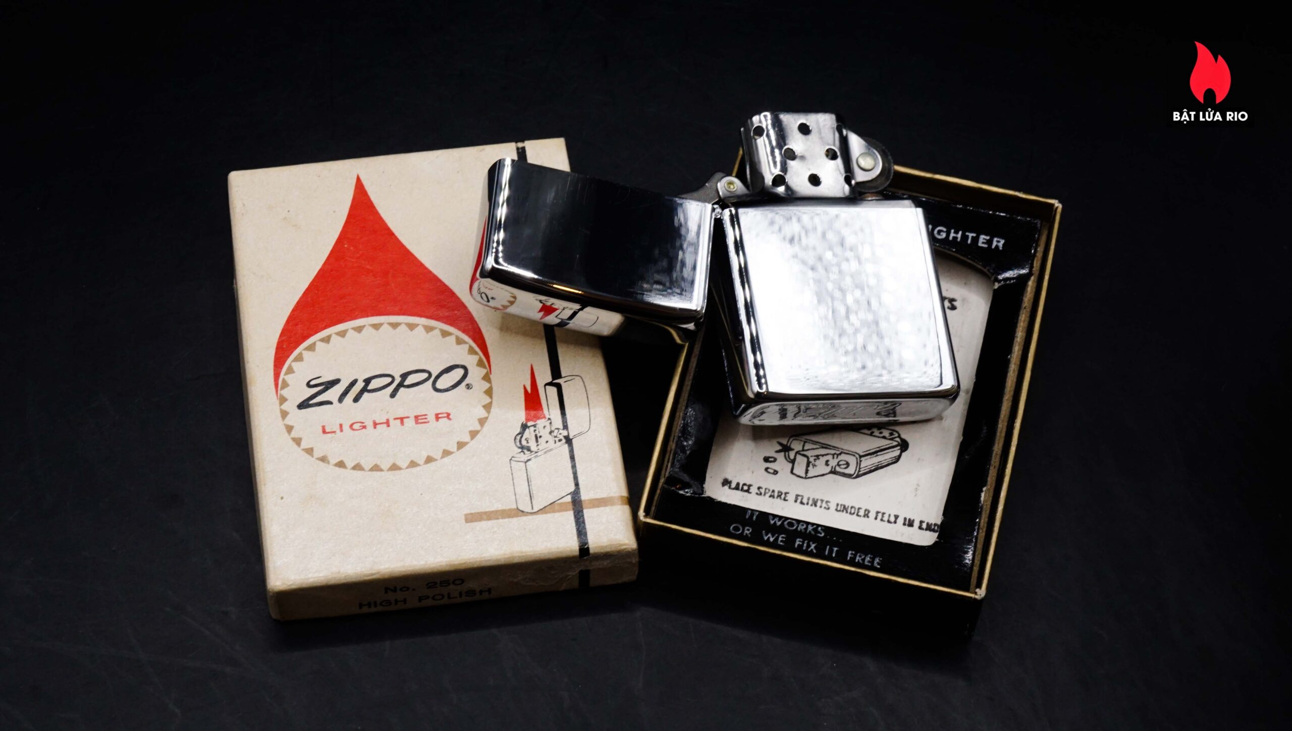 Zippo Xưa 1975 – Plain – Trơn 2 mặt – Zippo High Polished Chrome – New 4